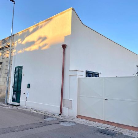 La Casa Di Nina Apartment Surano Bagian luar foto