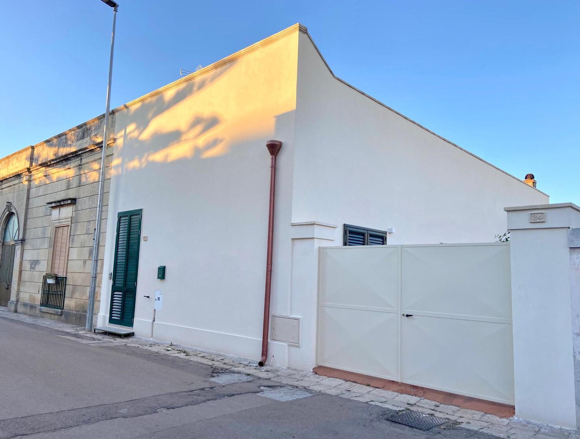 La Casa Di Nina Apartment Surano Bagian luar foto